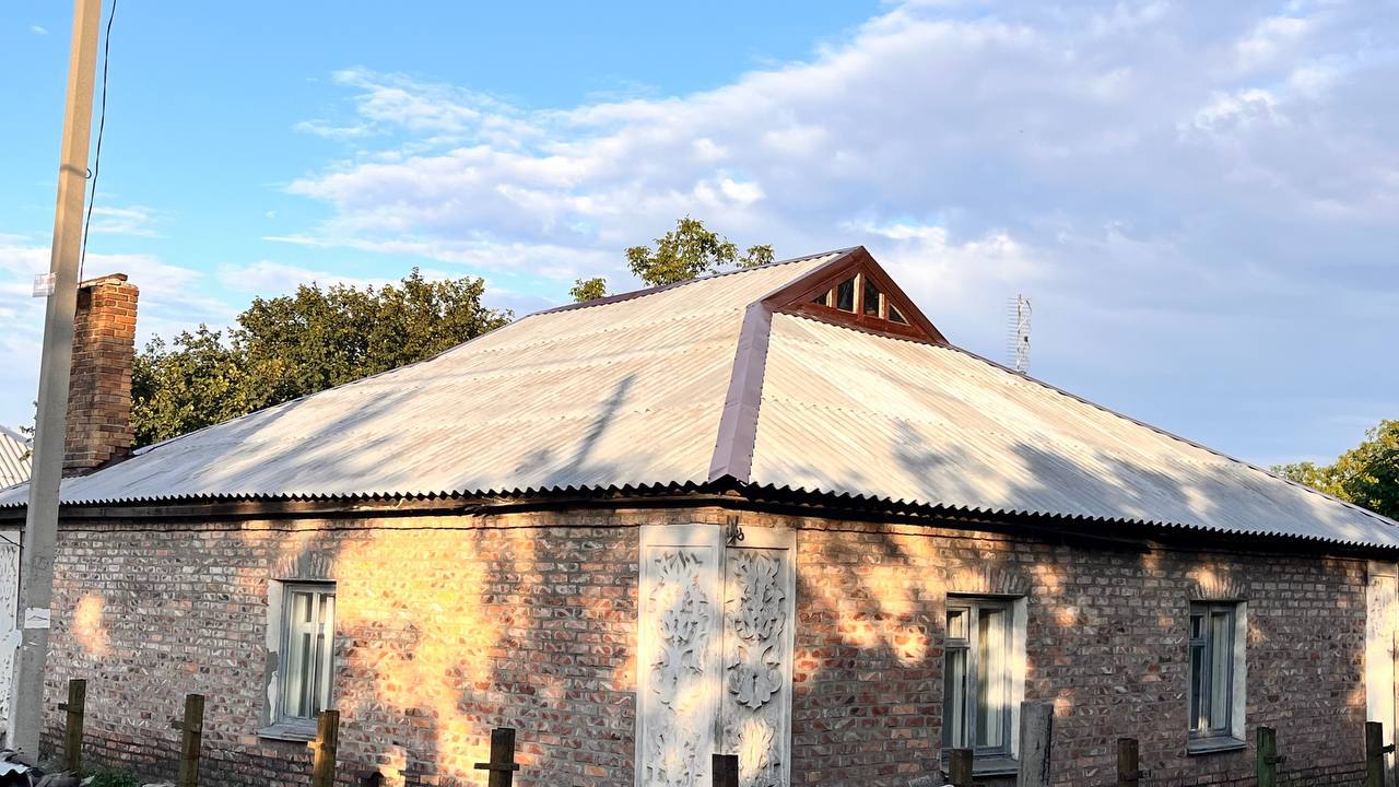 Заміна покрівлі, реконструкція даху шифером